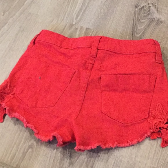 ♥️ Mossimo~~Cute Red Shorts ♥️ - Picture 5 of 6